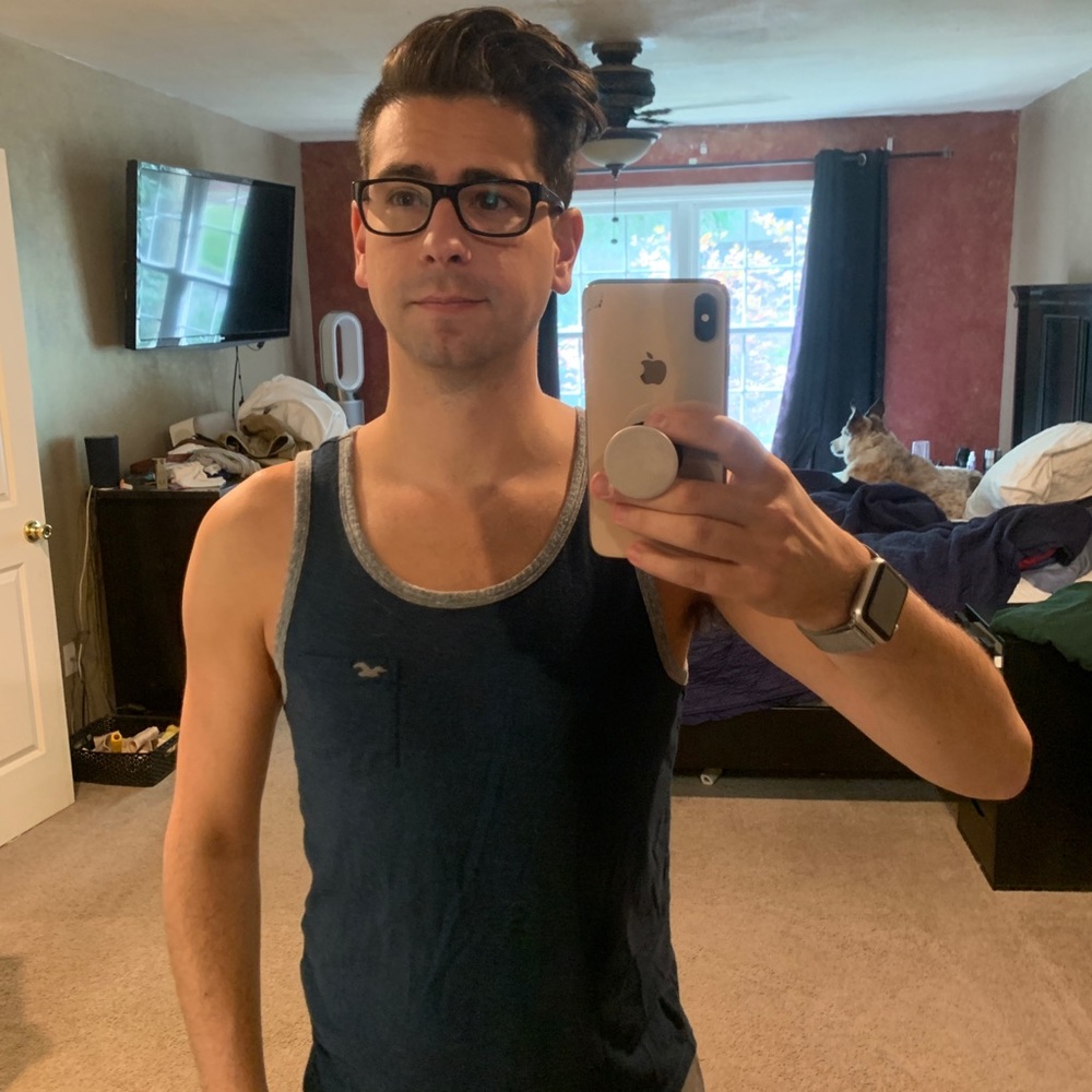 Hollister Tank